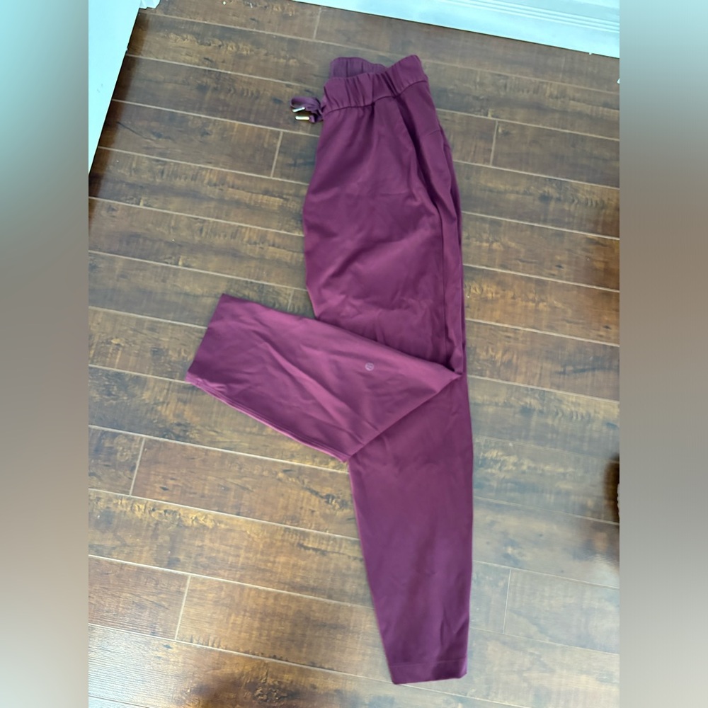 Lululemon pants